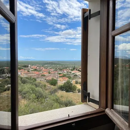 Xenonas Nikia Yerákion