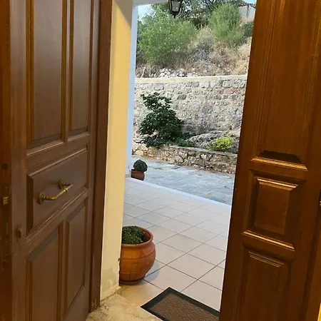 Xenonas Nikia Guest house