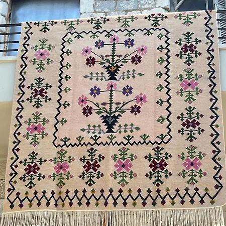 Xenonas Nikia Guest house