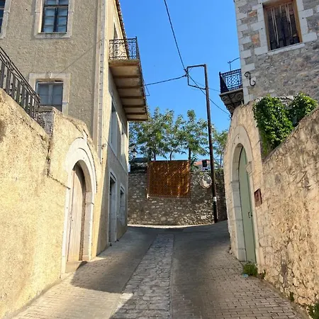 Xenonas Nikia Yerakion