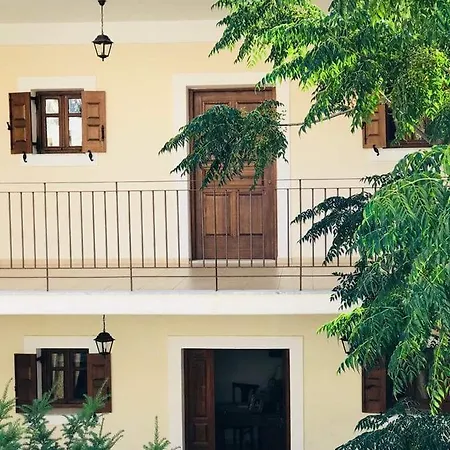 Xenonas Nikia 3* Yerakion