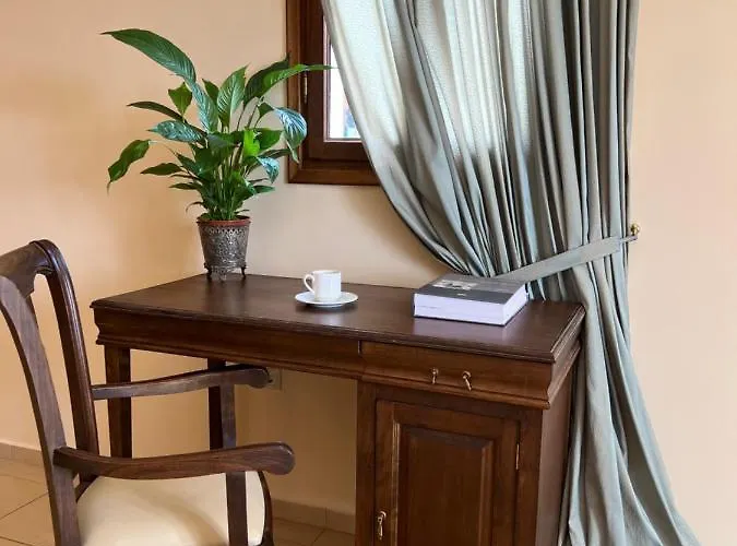 Xenonas Nikia Konukevi